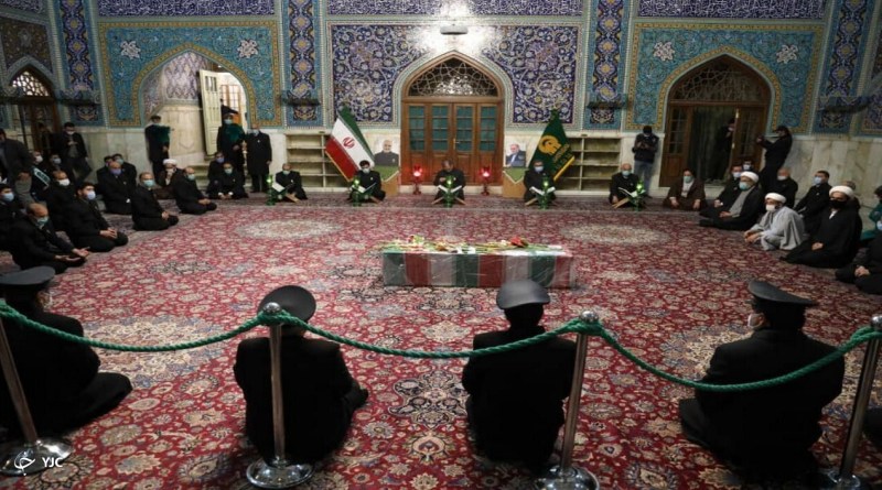 إيران تتباحث في سبل الرد على اغتيال عالمها النووي وسط مراسم تكريمه