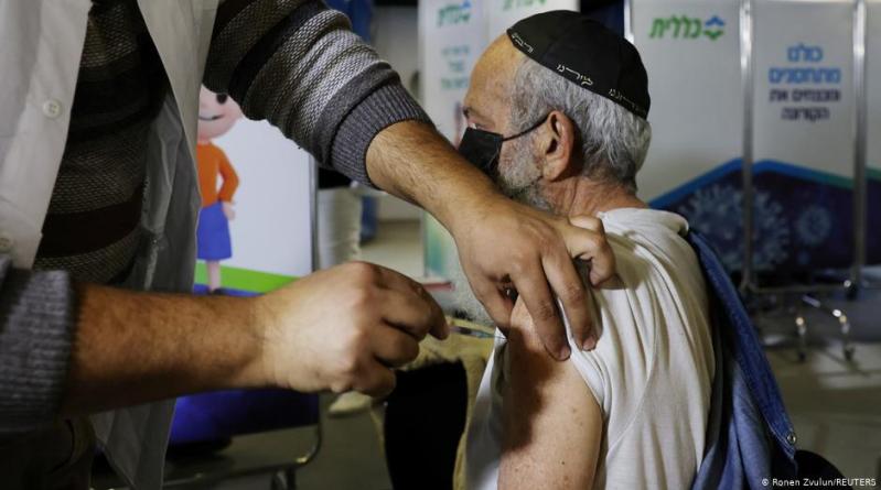 “أكبر تجربة في القرن 21”.. إسرائيل تعقد “صفقة” مع شركة فايزر للقاح كورونا