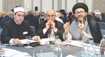 الحسيني شارك في ملتقى لندن للقيادات الدينية في أوروبا