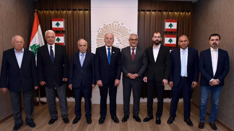 دبوسي يستضيف لقاءً للجنة الأشغال النيابية للبحث في تطوير عمل المرافق الاقتصادية اللبنانية من طرابلس الكبرى