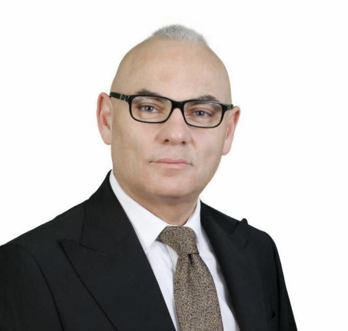 الحسن مستشاراً سياسياً عاماً لمجلس سفراء العالم