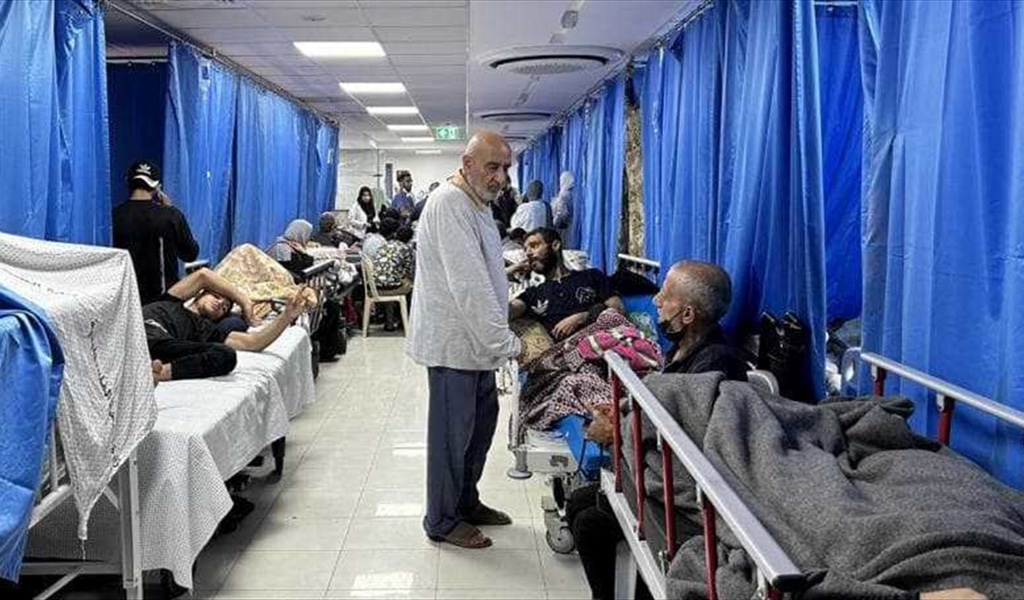بسبب القصف بشكل مباشر، لافتةً إلى أنّه “أصبح الموت المحتّم مصير المرضى في المستشفيات”.