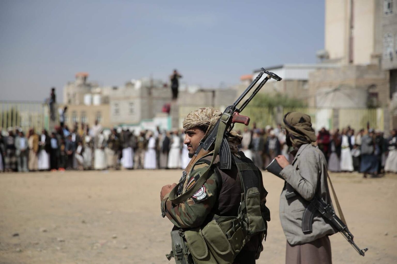 الحوثيون يصعّدون وإسرائيل الغارقة في غزة تهدّد لبنان بعمل عسكري كبير