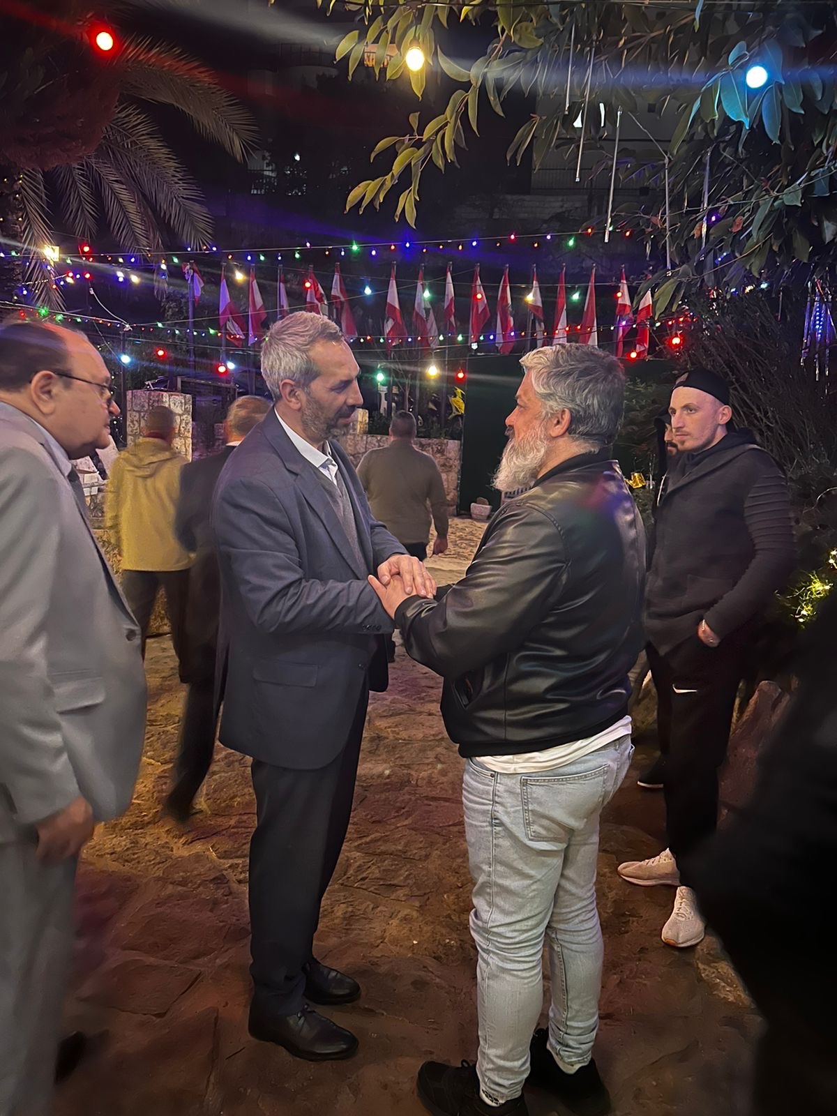 كتاب وشعراء في ضيافة السيد بدر حسون