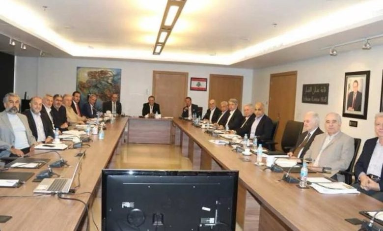 الهيئات الإقتصادية تشيد بقرار وزير المال عدم توقيع سلف خزينة