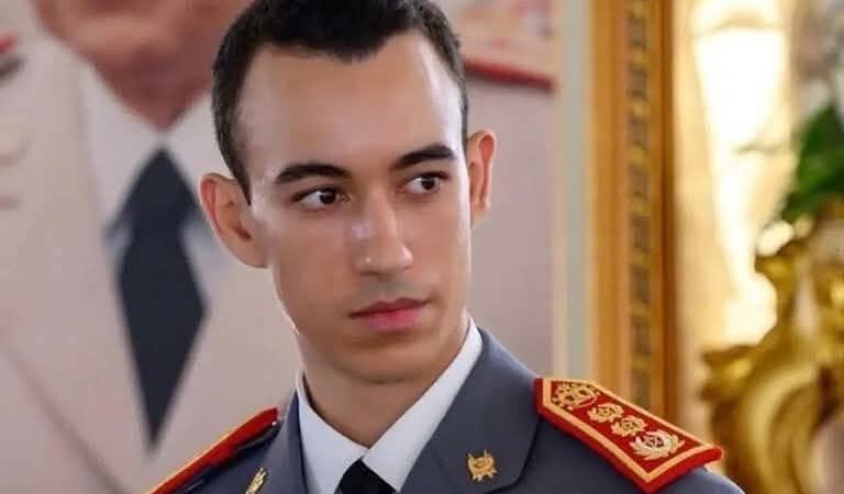 تفاصيل الماجستير الذي اكد أهلية ولي العهد ليكون ملكا في المستقبل . وهكذا تفاعل المغاربة واحتفوا بإنجاز الامير