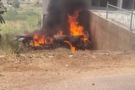 استشهاد شخصين بغارتين إسرائيليتين على ميس الجبل وقصف مدفعي لأطراف شبعا.. ومسيّرة تستهدف غرفتين جاهزتين في حولا