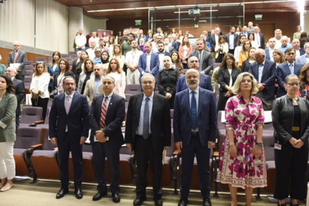 مؤتمر “استعادة الثقة المالية بلبنان” في “الأميركية” متري: الشفافية والمساءلة شروط للدعم الدولي