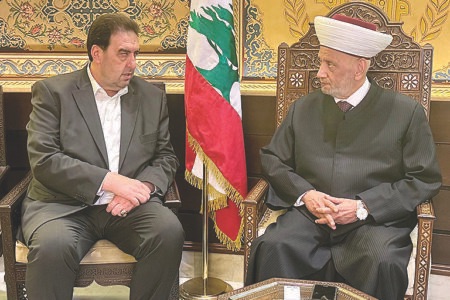 دريان بحث مع زوّاره التطوّرات