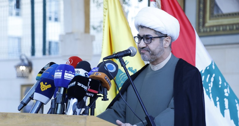 النابلسي في وقفة لإعلاميي صيدا امام ضريح الشهيد محمد عفيف: العدو لم يكن يريد نزع سلاح المقاومة بل سلاح القلم والصوت
