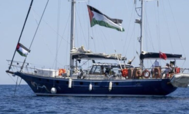 الجيش الإسرائيلي يختطف سفينة “مادلين” أثناء توجهها إلى غزة