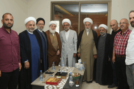 وفد من مؤسسة المرجع فضل الله زار عودة مستنكراً الاعتداء عليه