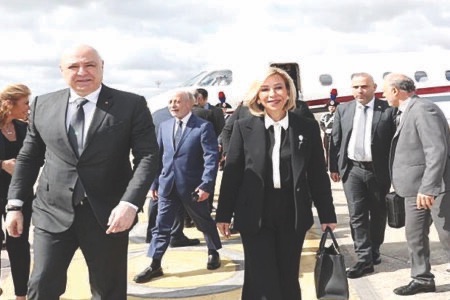 الرئيس عون واللبنانية الأولى يلتقيان البابا لاوون اليوم