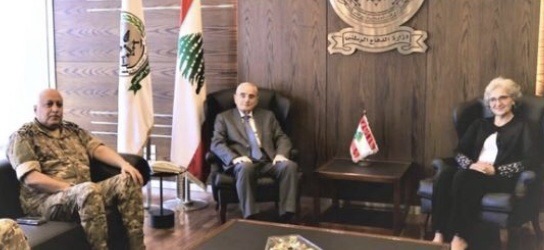 الوزيرمنسى استقبل وزيرة التربية ورئيس الأركان في الجيش لتوفيرأجواء آمنة ومنظمة للامتحانات الرسمية