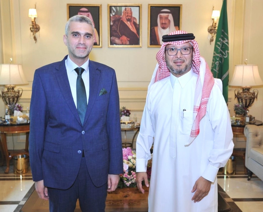 زيارة وفد بلدية طرابلس إلى سعادة السفير وليد البخاري: تأكيد على عمق العلاقات وحرص المملكة على دعم طرابلس ولبنان