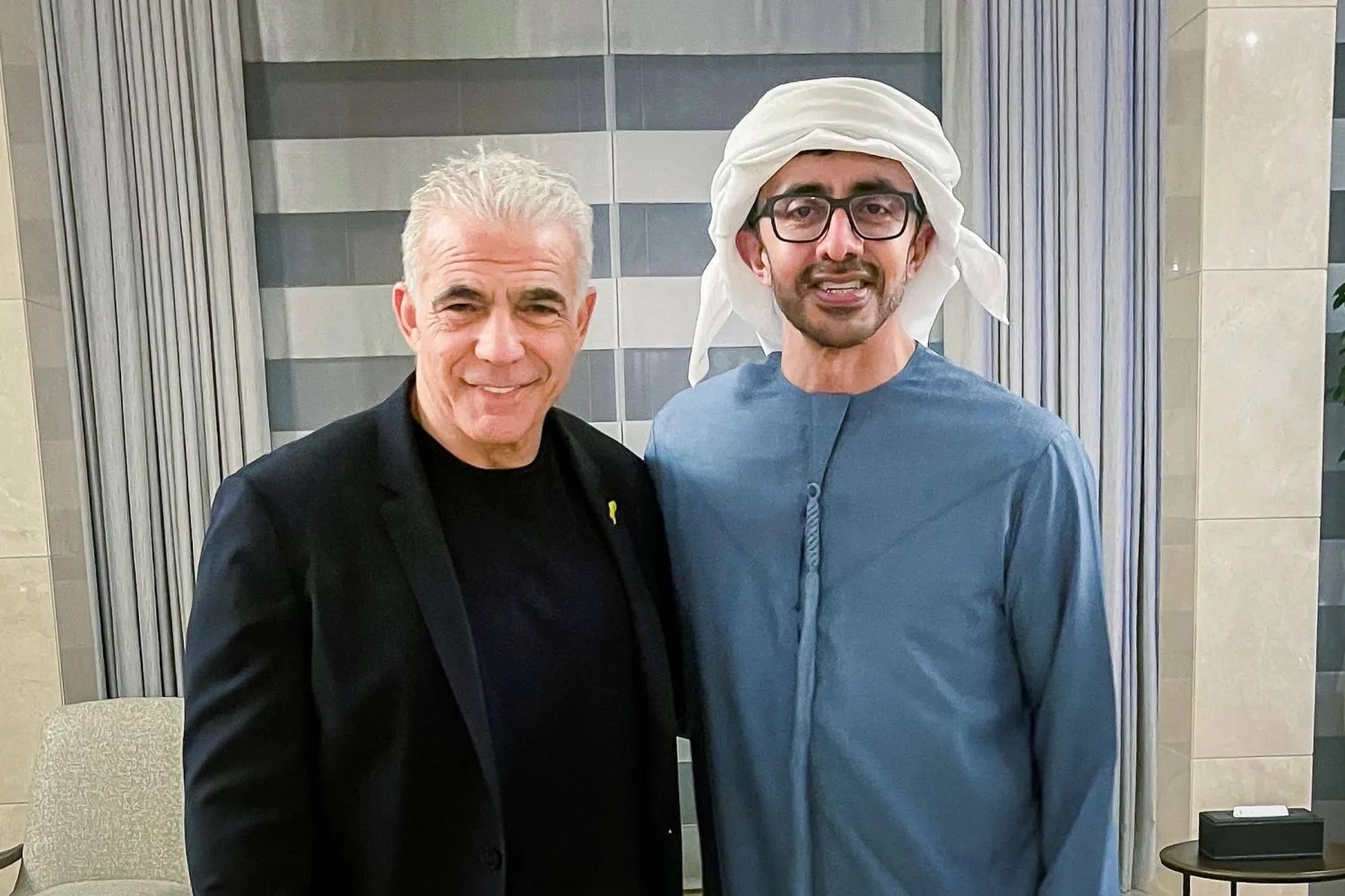 لابيد يبحث مع وزير الخارجية الإماراتي وقف إطلاق النار في غزة