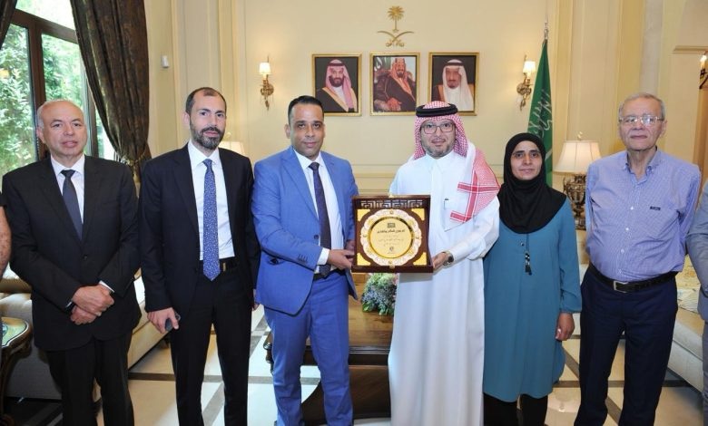 أحمد الخير يلتقي بخاري مع وفد بلديات المنية ومخاتيرها: سنكون مع السعودية حيث تكون.