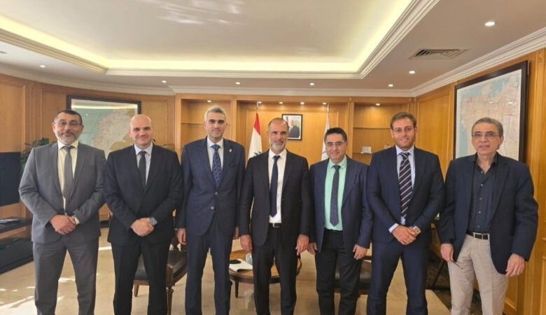 عودة أعمال التزفيت إلى طرابلس بعد سنوات من الغياب: انطلاق الأشغال من منطقة التل