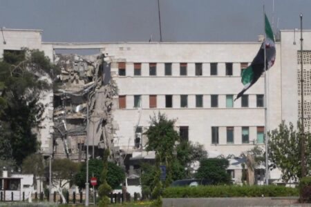دعم عربي لسوريا وإدانات للغارات الإسرائيلية وواشنطن تدعو إسرائيل للدخول في حوار مع دمشق