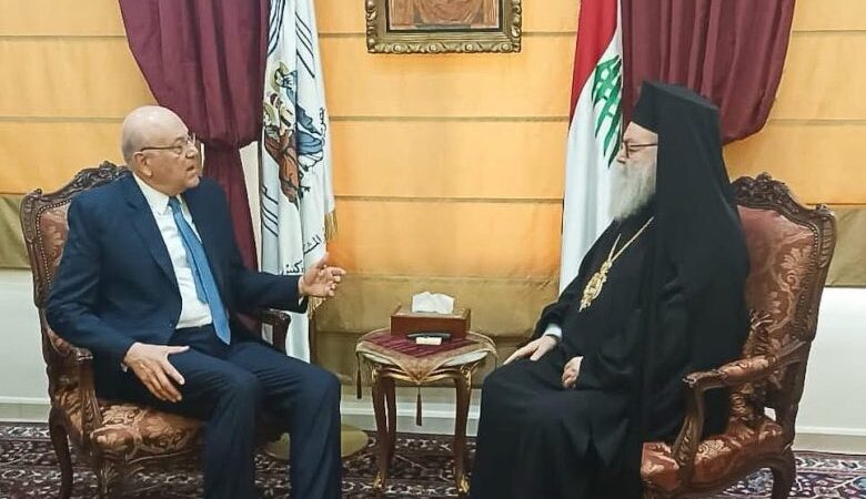 إستقبل بطريرك أنطاكيا وسائر المشرق للروم الأرثوذكس يوحنا العاشر الرئيس نجيب ميقاتي قبل ظهر في المقر البطريركي في البلمند.