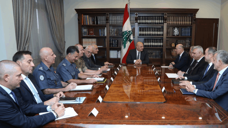 الرئيس عون ترأس اجتماعا وزاريا وامنيا تناول الاكتظاظ في السجون وتلقى دعوة من الرئيس بوتين الى القمة العربية الروسية الاولى وابرق الى نظيره العراقي ورئيس الوزراء معزيا بضحايا حريق الكوت