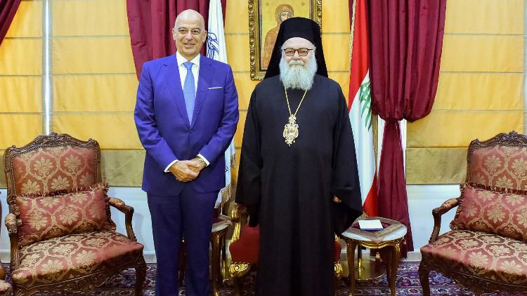 وزير الدفاع اليوناني نقل للبطريرك يوحنا العاشر تعازي بلاده بشهداء كنيسة مار الياس- دويلعة