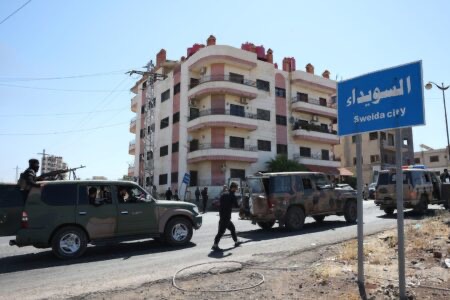 “العشائر” تتحدث عن مجازر وقطع رؤوس واغتصاب بالسويداء وتتهم الحكومة بالتقصير