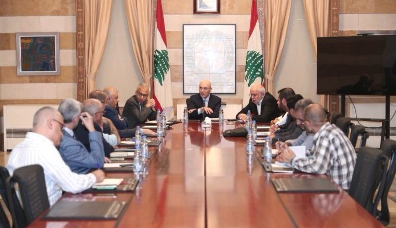 رئيس بلدية طرابلس الدكتور عبد الحميد كريمة يشارك في اجتماع تنظيمي لعمل المولدات الكهربائية في وزارة الداخلية