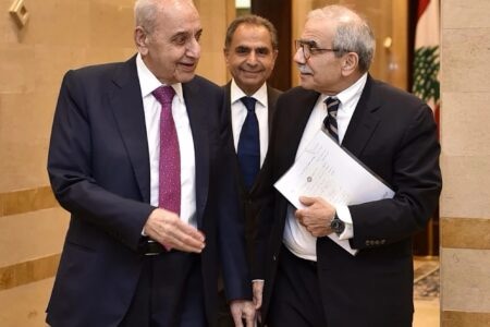 سلام تشاور مع بري تمهيدا لجلسة تشريعية.. وعون الى الجزائر