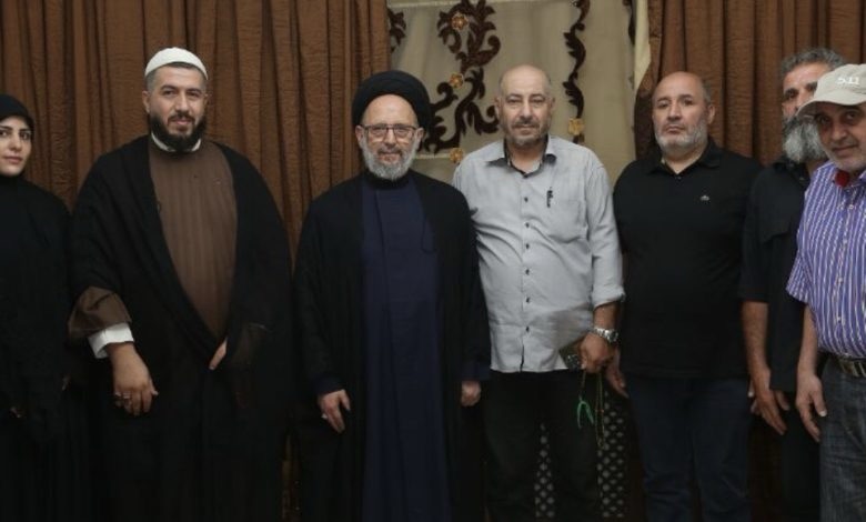 العلامة فضل الله استقبل معزين بوالدته : غنى لبنان بتنوعه والانغلاق مشكلة للجميع