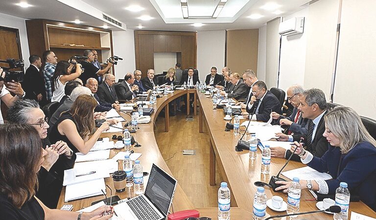 لجنة المال تقر قانون المصارف والكويت تُدرج الحزب و”القرض الحسن” ضمن لائحة العقوبات