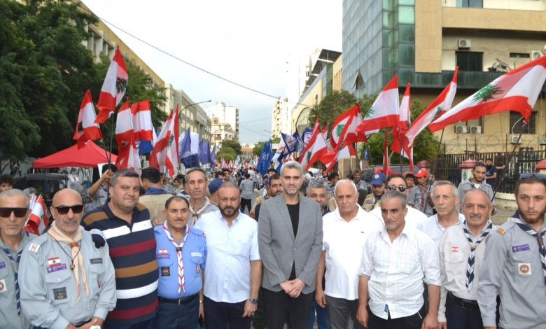 رئيس بلدية طرابلس يحيّي الجيش اللبناني في مسيرة كشفية لمناسبة عيده