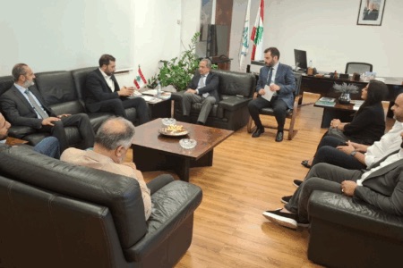 الصدي التقى وفداً من البنك الدولي وأعطى توجيهاته لترشيد استهلاك المياه