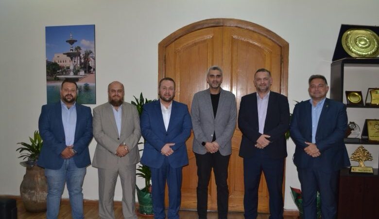مشروع مشترك بين جامعة الجنان وبلدية طرابلس لدعم البلدية وتطوير العمل البلدي يعلن عنه في القريب العاجل