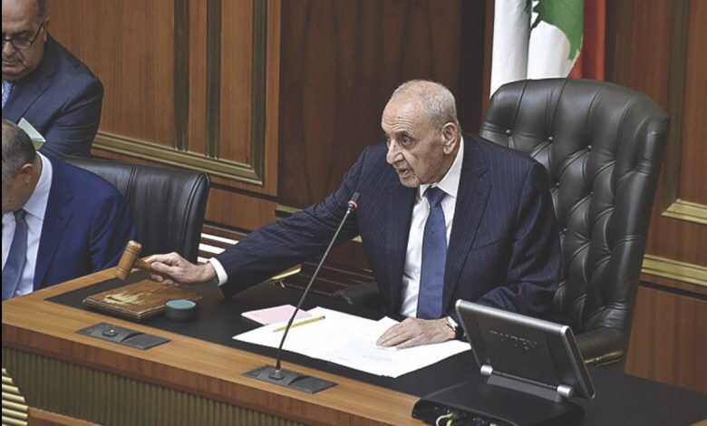 بري يضبط إيقاع مساءلة الحكومة و «المركزي » يحظر التعامل مع القرض الحسن