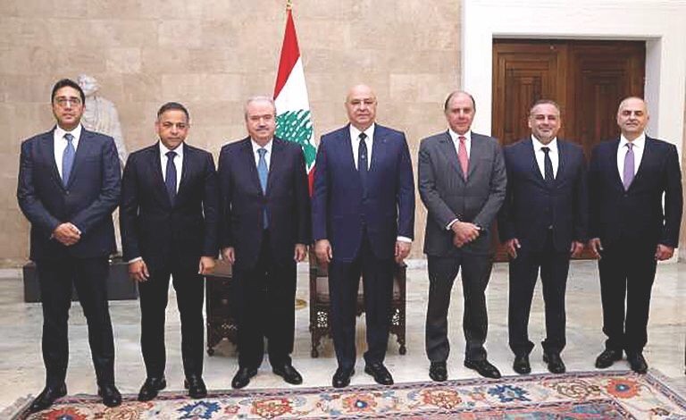 رئيس الجمهورية تلقى دعوة لزيارة بلغاريا ونواب حاكم المركزي أقسموا اليمين أمامه