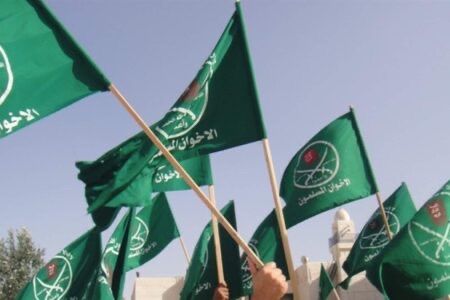 “الخليج” الإماراتية: جماعة الإخوان باتت تشكل خطراً على الدول العربية وأمنها واستقرارها