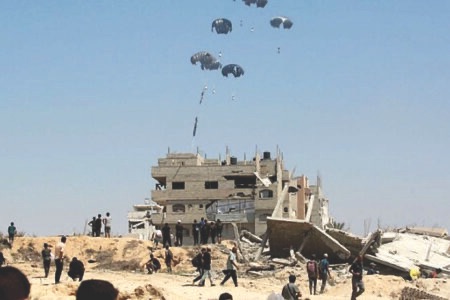 “بوليتيكو”: المجاعة بغزة تدفع نواباً أميركيين لتغيير لهجتهم تجاه إسرائيل