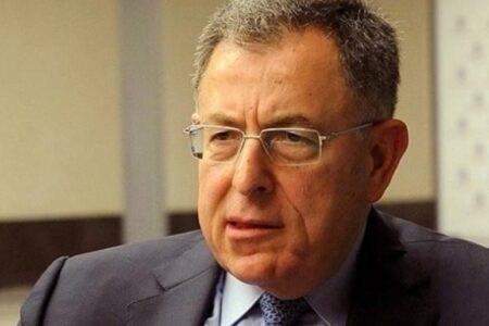 السنيورة: مصلحة لبنان في استعادة الدولة سلطتها الحصرية على كامل أراضيها