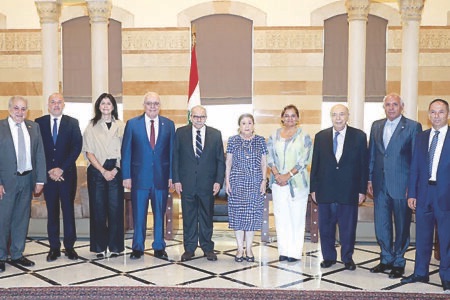 وفد مقاصدي برئاسة فيصل سنو أكد من السراي دعم عون وسلام