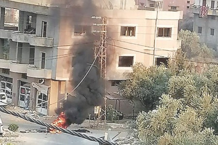 مسيّرات ومناشير واستهداف حفارة وقنابل صوتية وشهيد بغارة بين بلدتي حداثا وحاريص