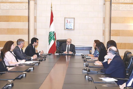 سلام: تحسين الرواتب يُساهم في تحريك الدورة الاقتصادية