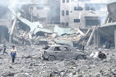 الاحتلال يقتل 26 فلسطينياً بغارات على غزة بينهم 15 من عائلة واحدة