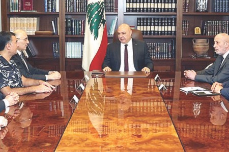 الحجار من بعبدا: التعاون كامل مع العرب في موضوع مكافحة المخدرات