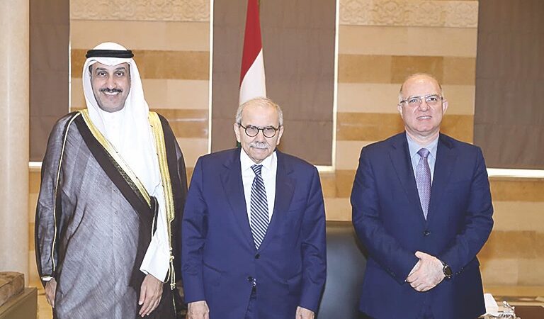 لقاءات متنوعة في السرايا محورها الأوضاع العامة والمطيري عرض مشاريع لمنظمة العمل العربية