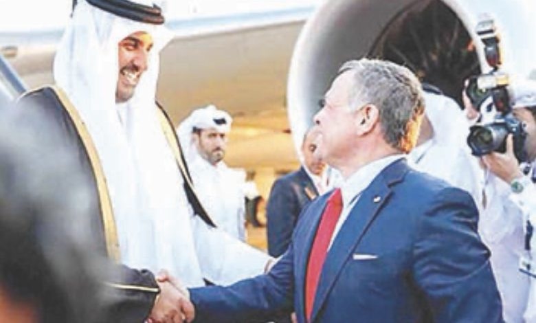 أمير قطر وملك الأردن يبحثان جهود وقف إطلاق النار بغزة وملفات أخرى