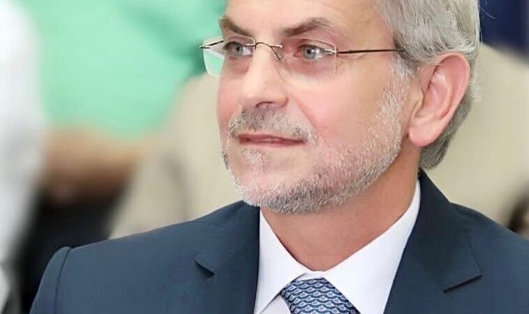 الدور والموقع في عالم السياسة قراءة ورسالة لكل الساسة