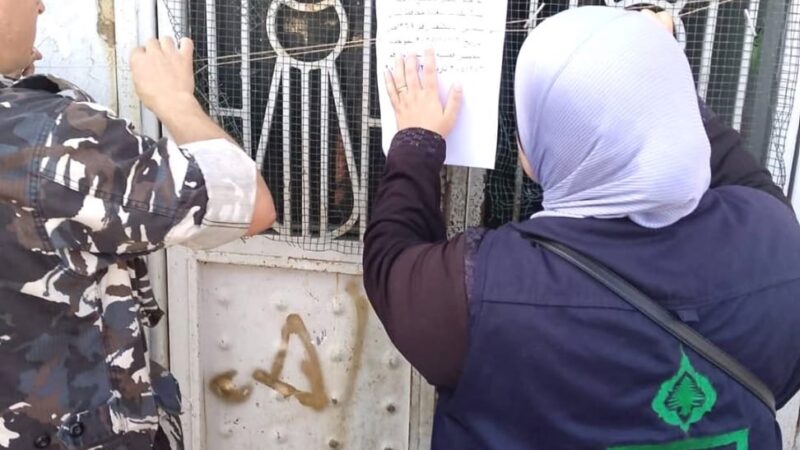 تشميع محلات مخالِفة في أبي سمراء حفاظًا على السلامة الغذائية