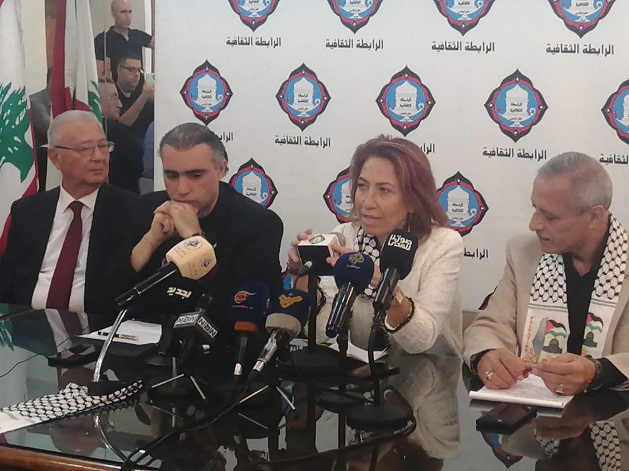 المناضلة لينا الطبال أشكرا ابناء طرابلس و الرابطة الثقافية على هذا الاستقبال الذي أعاد المعنى الحقيقي للانتماء.