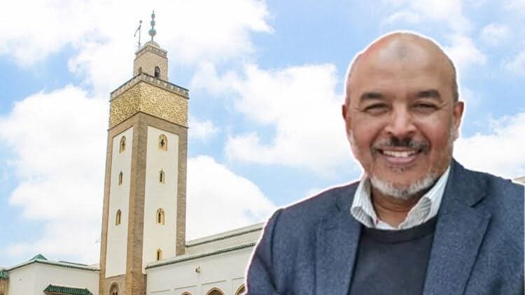 ان استمرت على هذا المنوال ستفقد كل خطبائها الشرفاء .وزارة التوفبق توقف خطيبا جديدا لهذا السبب .